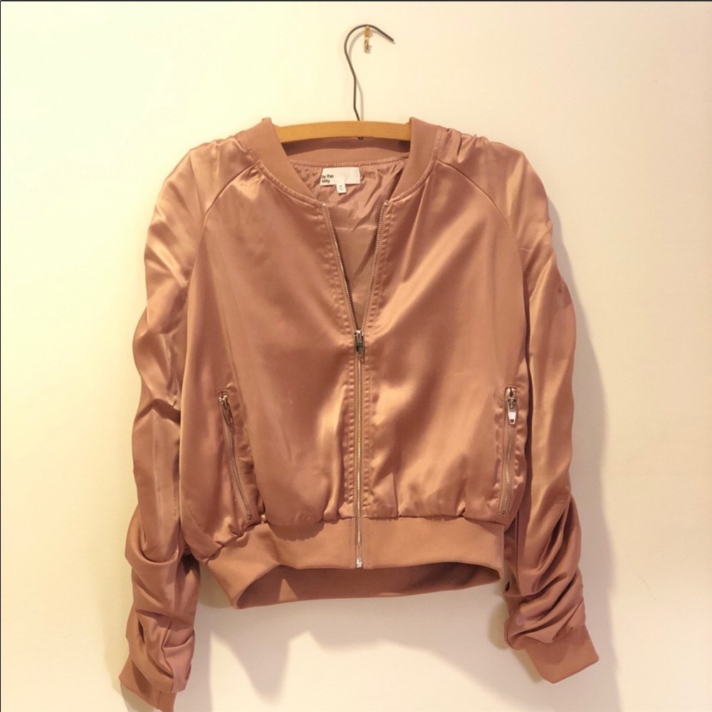 Ruched bomber in blush, excellent condition